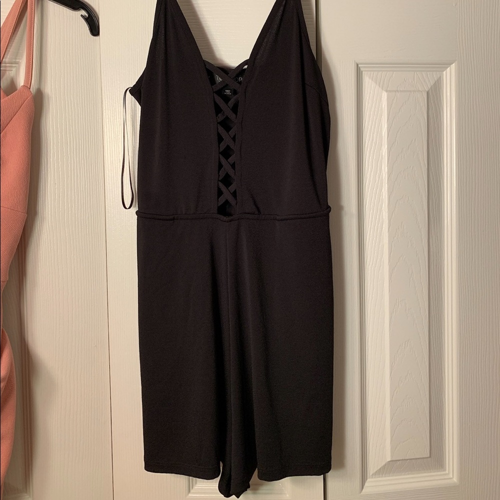 Pacsun romper. Worn 1-2 times.
